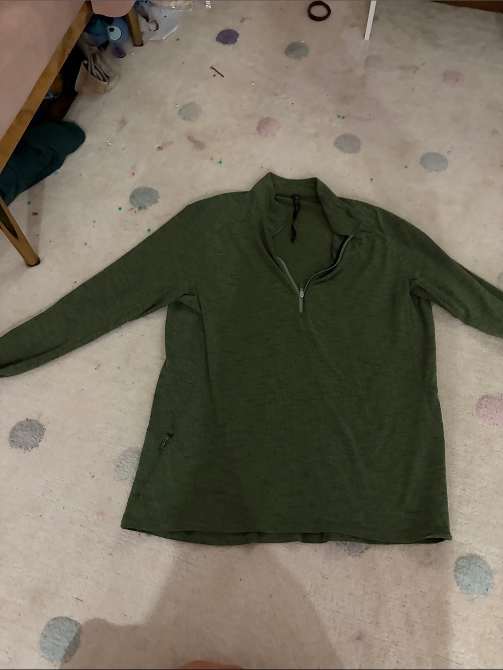 lululemon athletica Men's Olive V-Neck Half-Zip Pullover